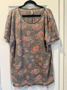 Free People Tourist Tee Gray Short-Sleeve Pink Rose Floral Print